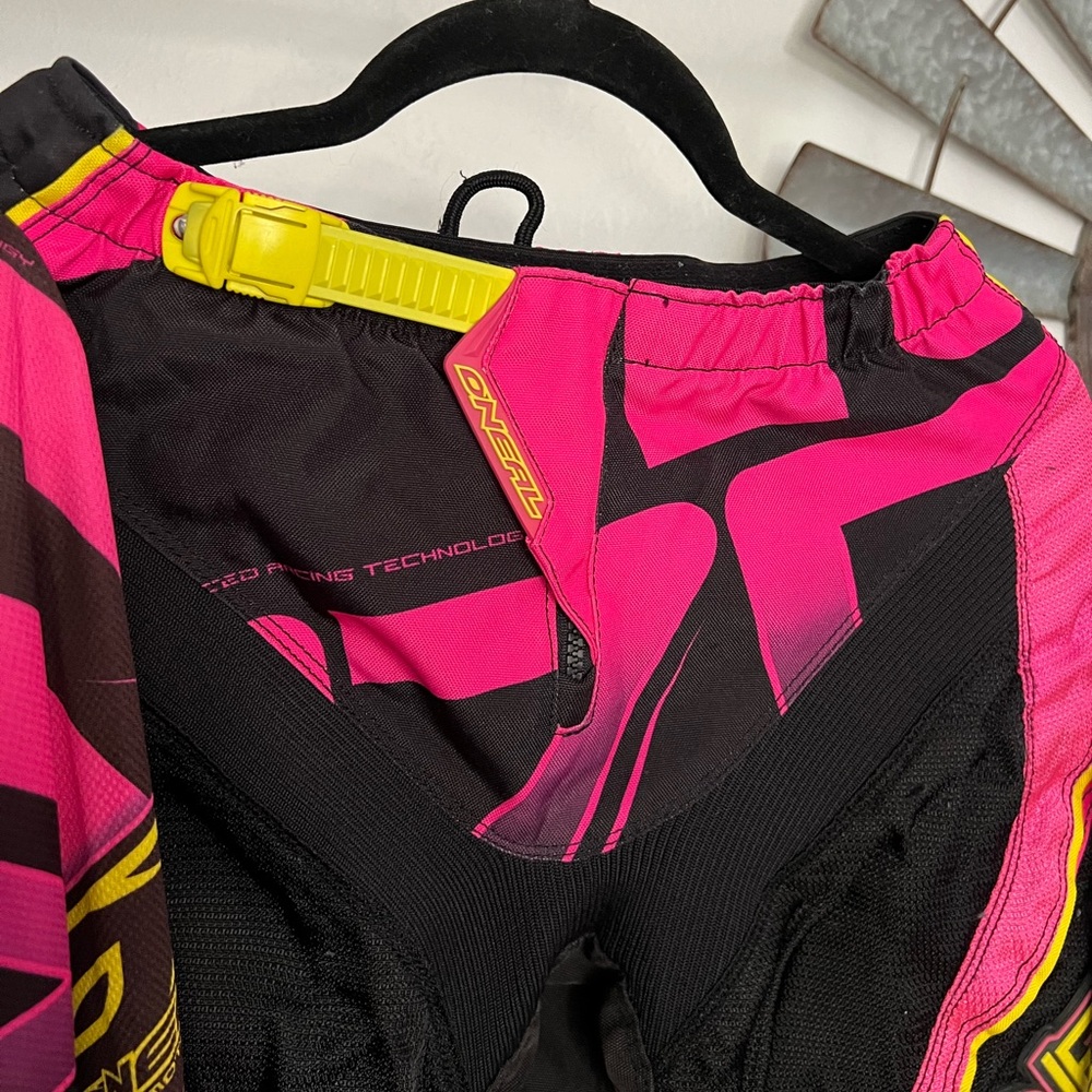 O’Neil Riding Set - Picture 4 of 4